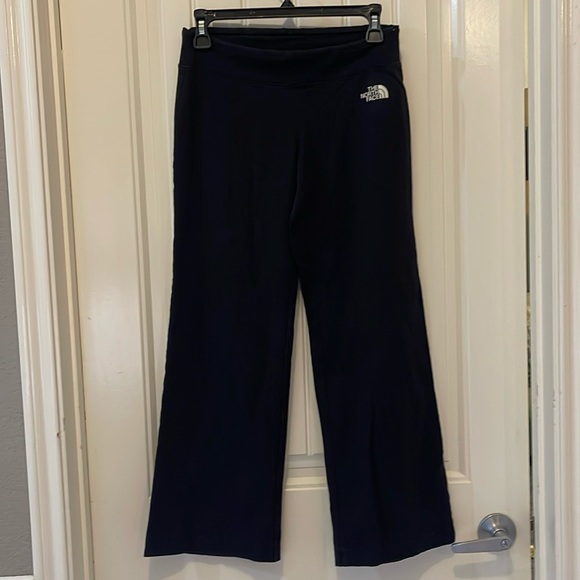 The North Face, Women’s Black Yoga Pants size S/P - Picture 1 of 4
